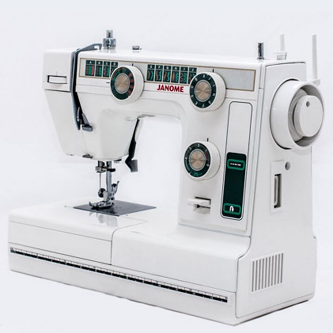 Швейная машина Janome LE 22 (L 394)